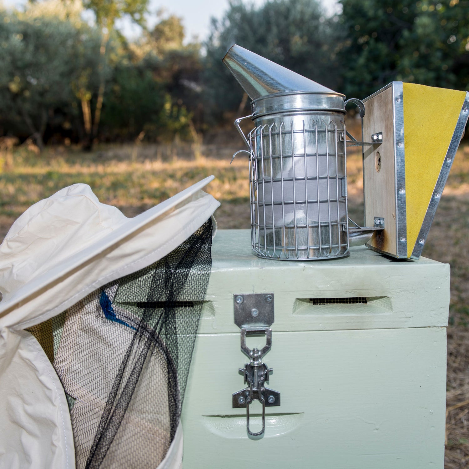 Beekeeping Tools & Supplies