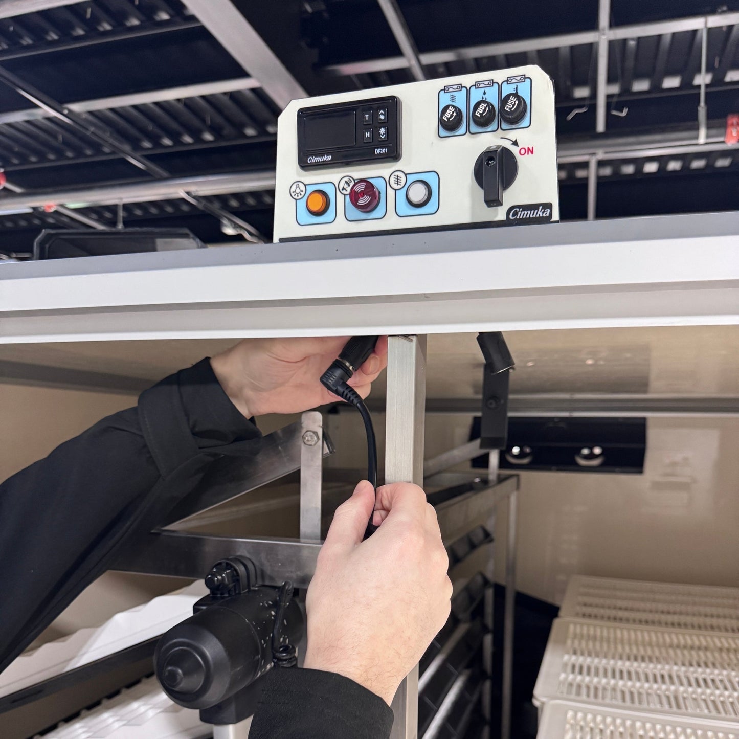T4800 SH - Egg Incubator - Setter & Hatcher (With Trolley)