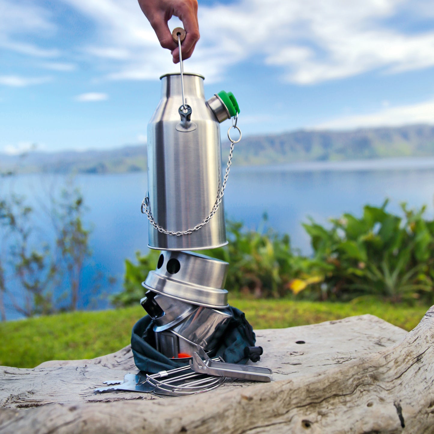 KELLY KETTLE® STAINLESS STEEL TREKKER KETTLE AND KIT