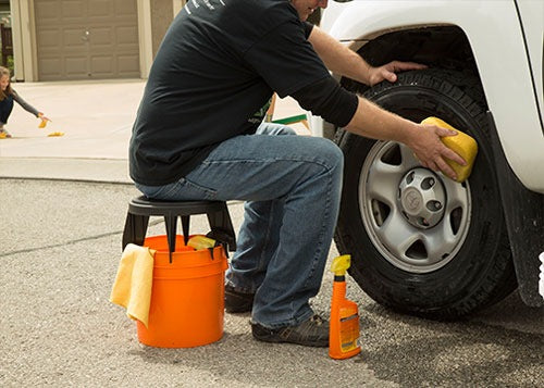 THE ORIGINAL BUCKETSTOOL