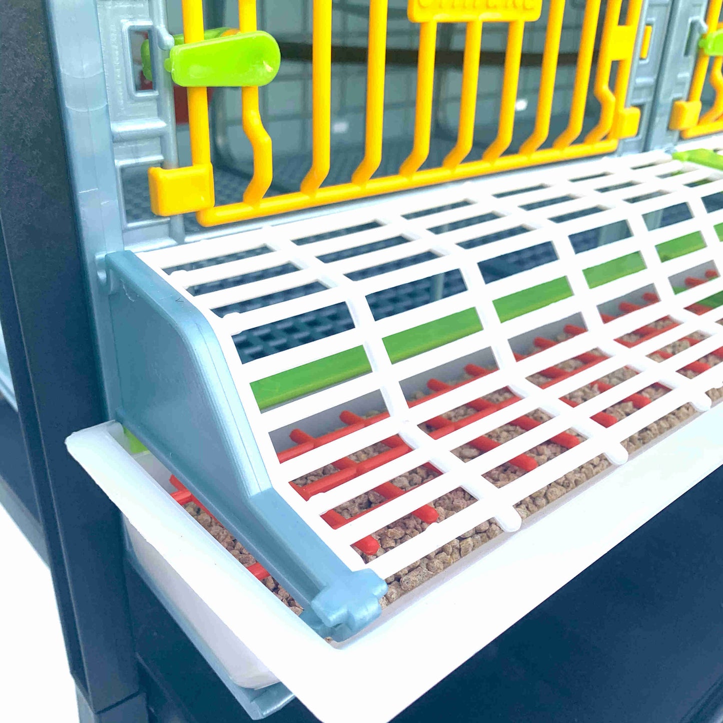 Grow Out Pen - H:9.5" Layer Addition