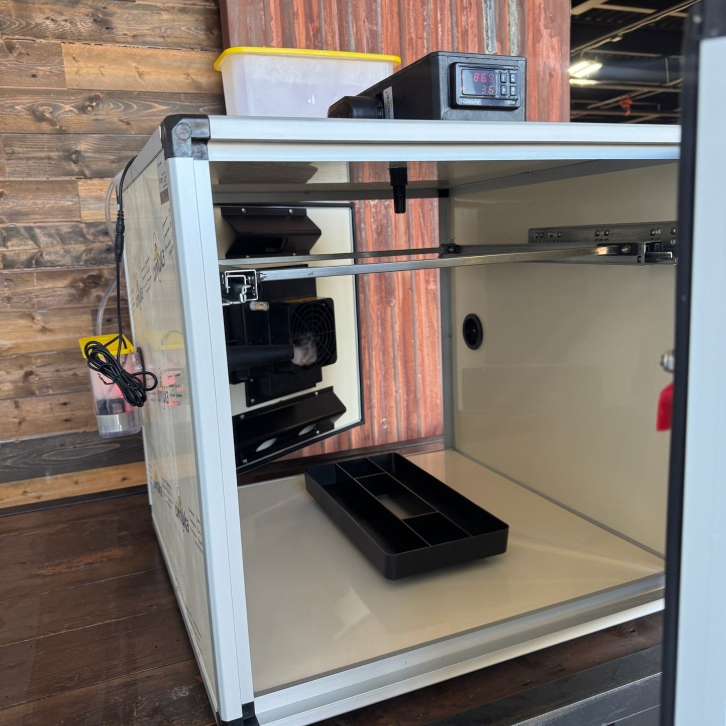 Queen Bee Incubator for Langstroth Frames