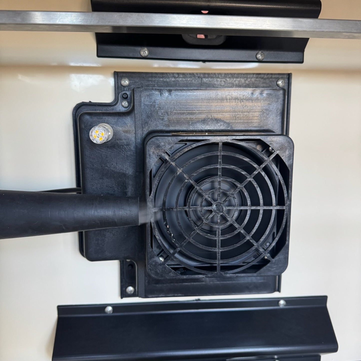 Queen Bee Incubator for Langstroth Frames