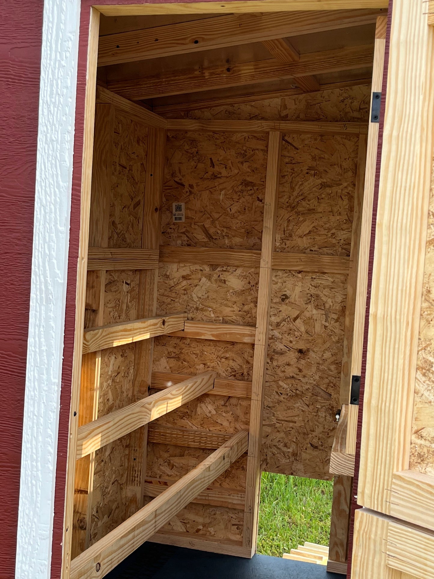 Walk-In Chicken Coop — Up to 18 Chickens