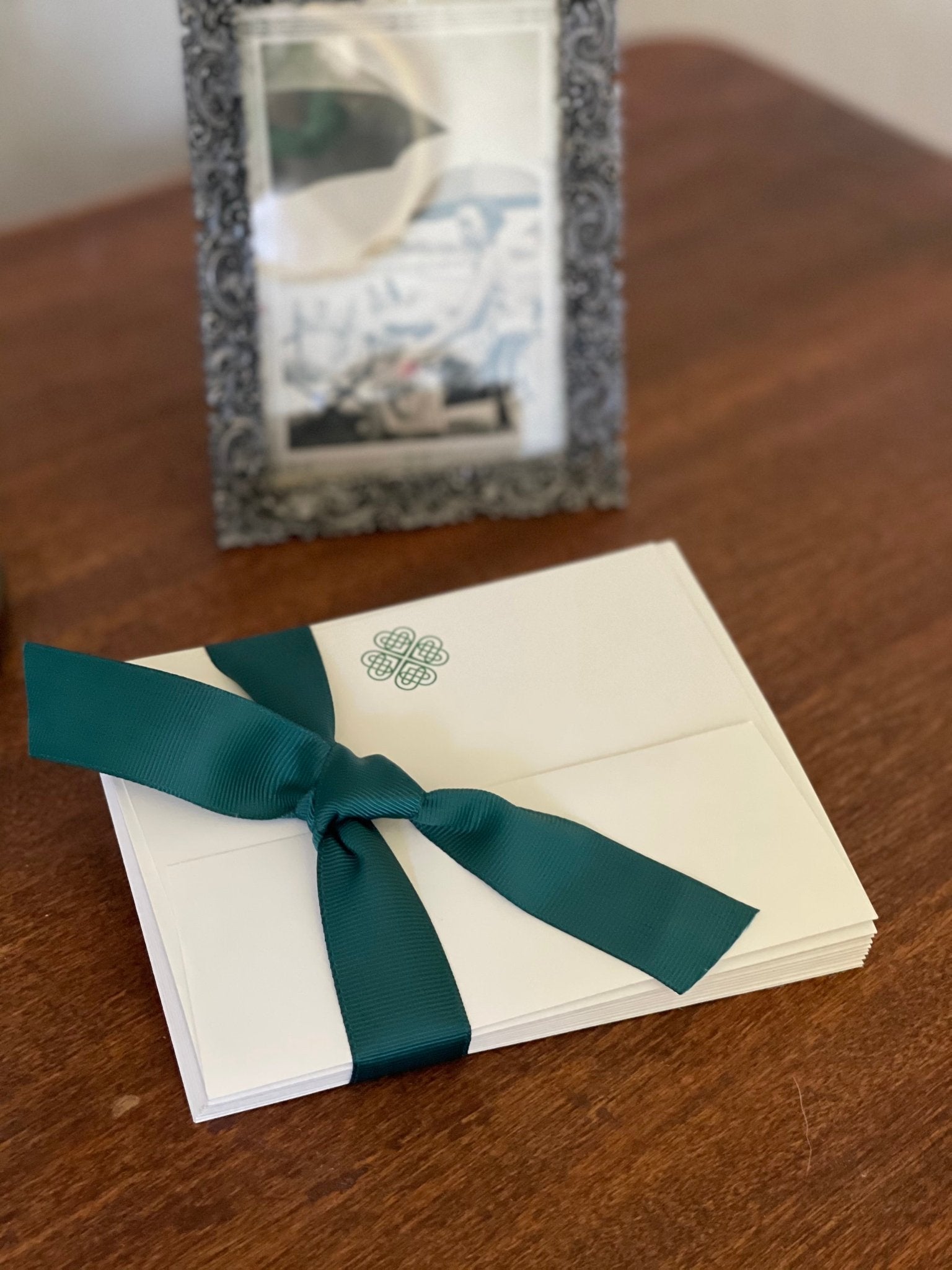 Irish Note Card Boxed Celtic Knot Stationery - Irish Note Cards and Envelopes (10 ...