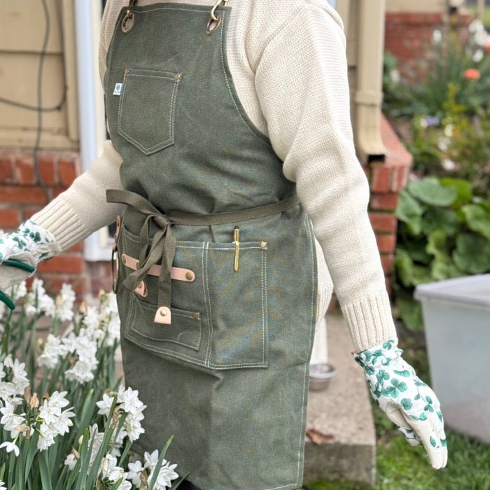 Gardening Apron - Waxed Canvas Apron with Pockets
