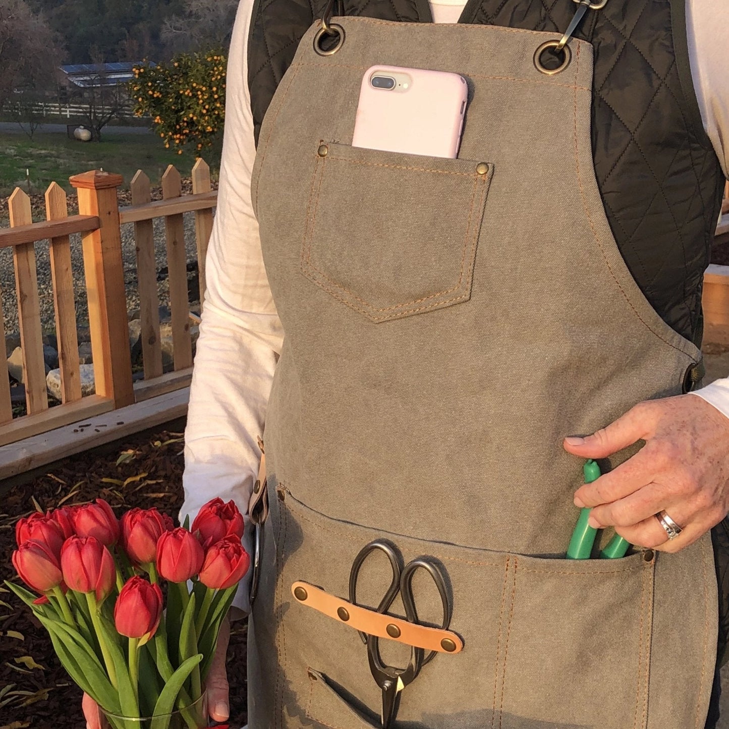 Gardening Apron — Waxed Canvas Apron with Pockets