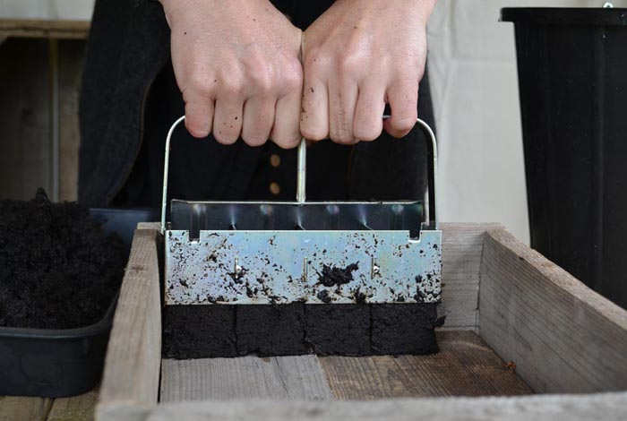 SOIL BLOCKER SET