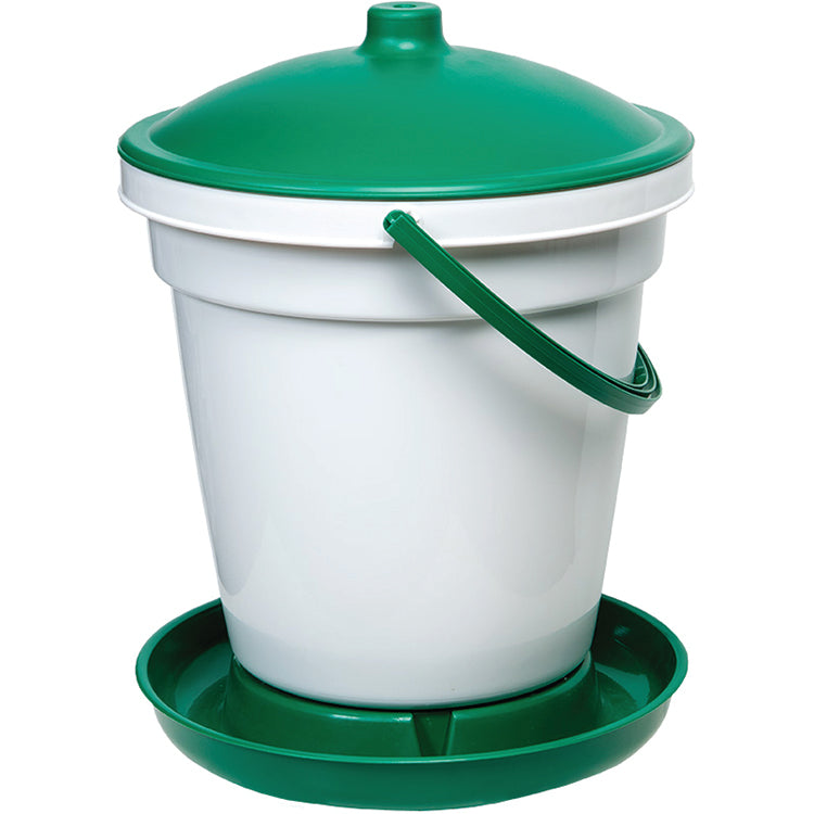 5-Gallon QuikClean Waterer – Mother Earth News